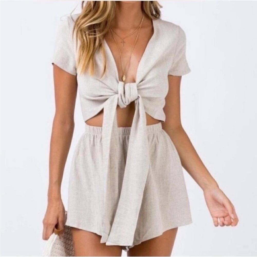 Princess Polly Stylish Cream Tie-Front  Romper Size 4